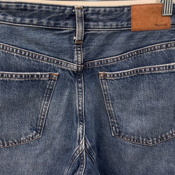 Madewell $148 Barrel Leg High Rise Blue Jeans. Size 27 in mint condition. - Picture 8 of 10